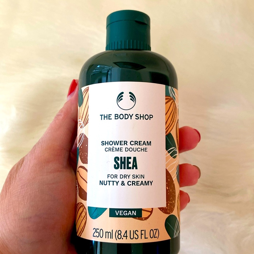 The body shop shower gel